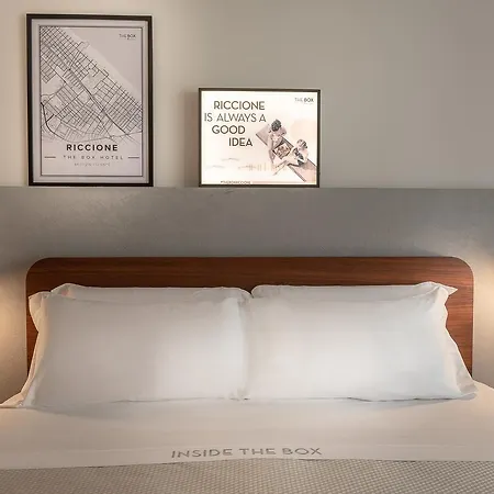 The Box - Adults Only 里乔内