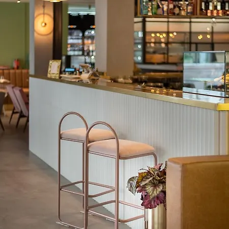 The Box - Adults Only 4*