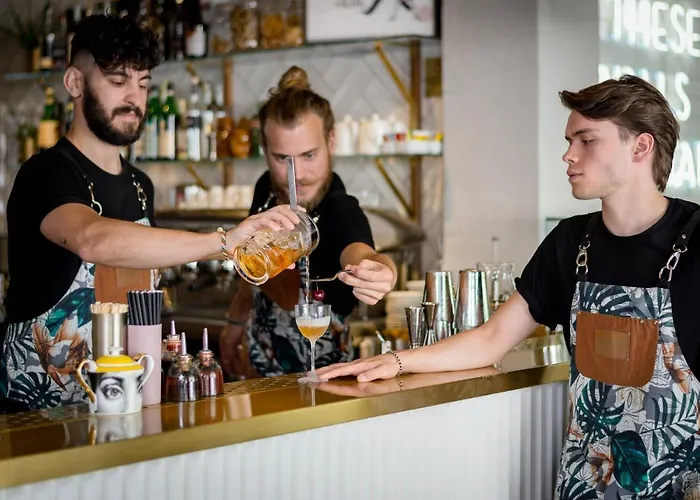 Hotel The Box - Adults Only