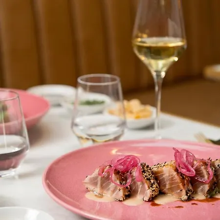 Отель The Box - Adults Only