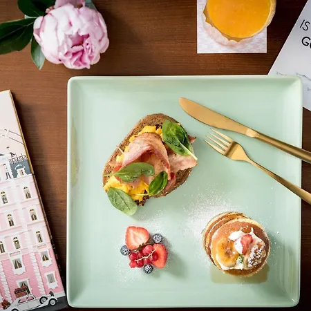 The Box - Adults Only 4*