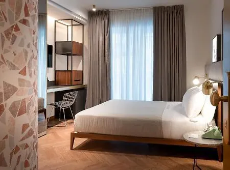 Hotel The Box - Adults Only