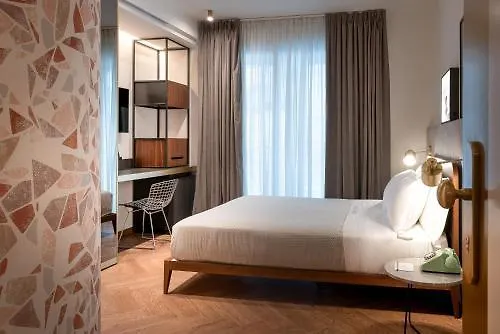 Hotel The Box - Adults Only