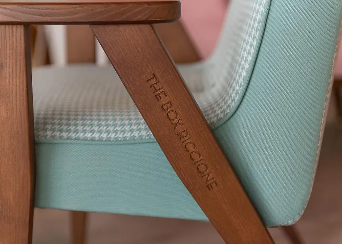 מלון The Box - Adults Only 4*